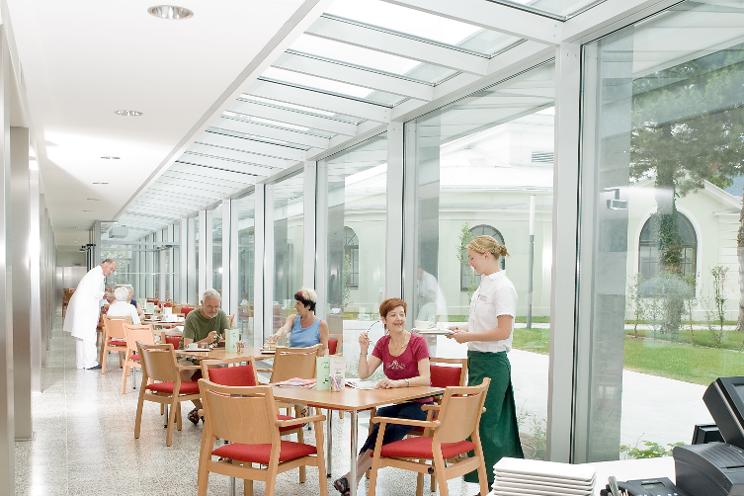 Restaurant mit schönem Blick ins Grüne